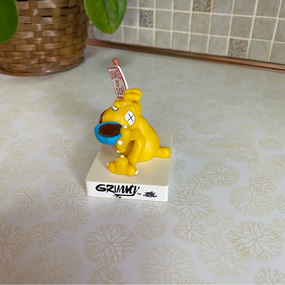 Vintage 1989 Grimmy “ Beware of dog “ figurine Mother Goose & Grim - Picture 2 of 6